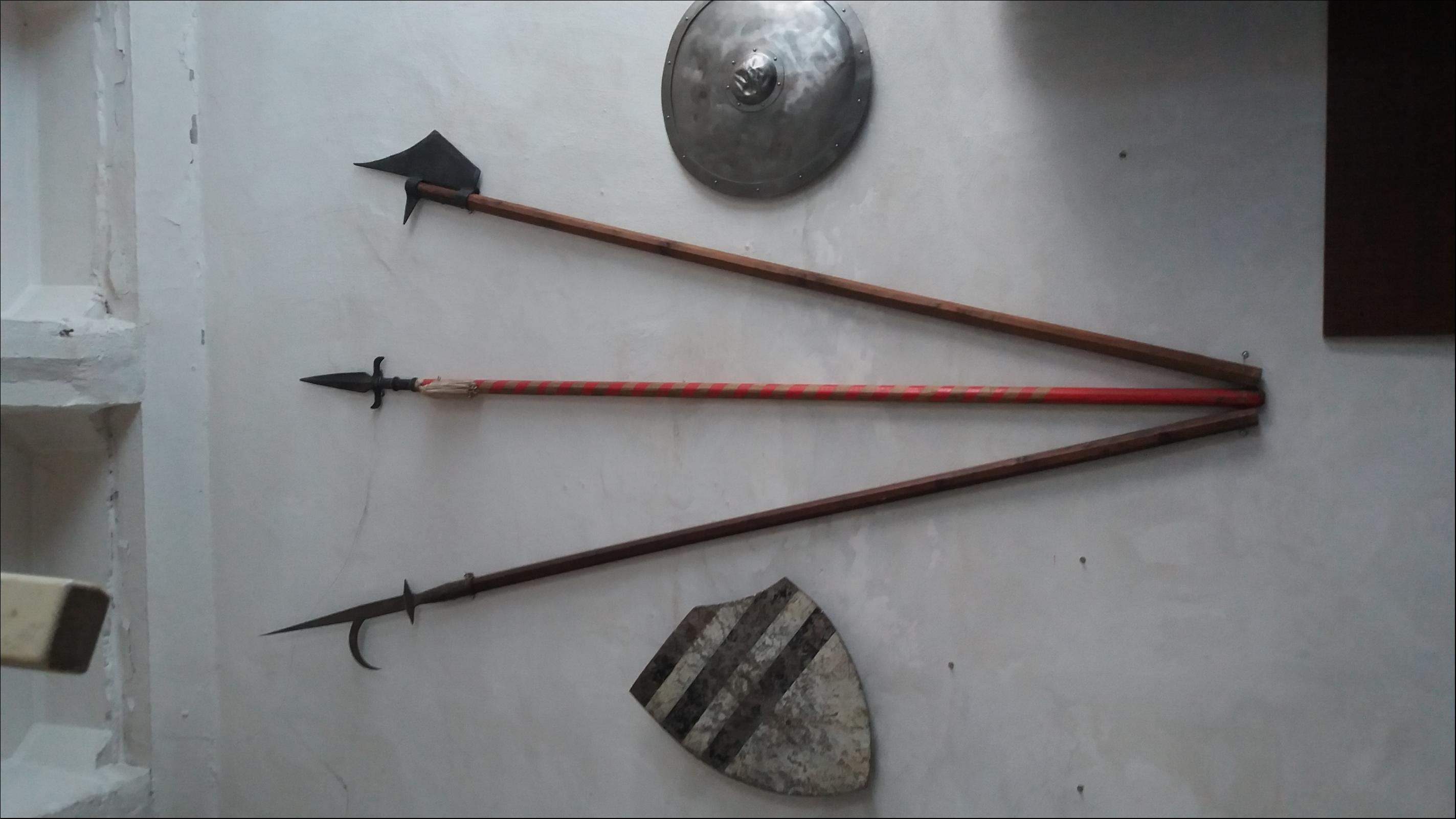 Bazar historických zbraní a zbrojí pro historický šerm
